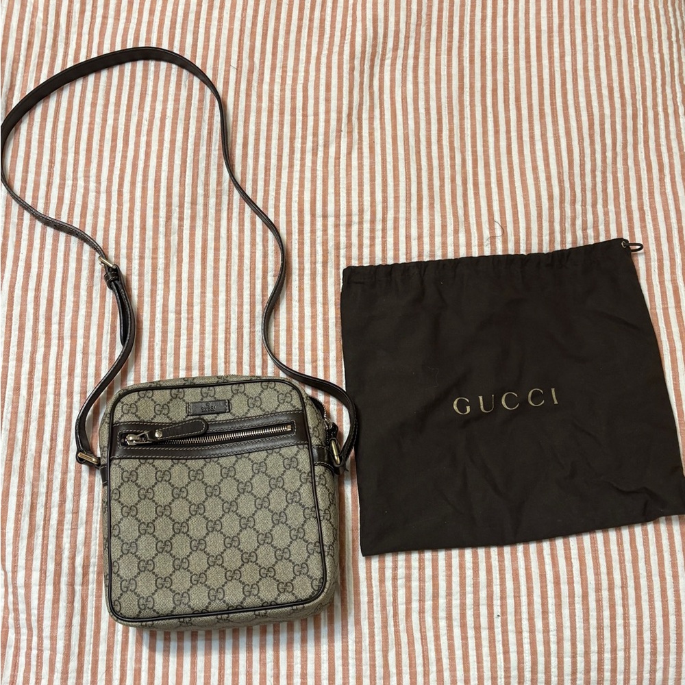 Gucci Beige and Black Crossbody Bag
